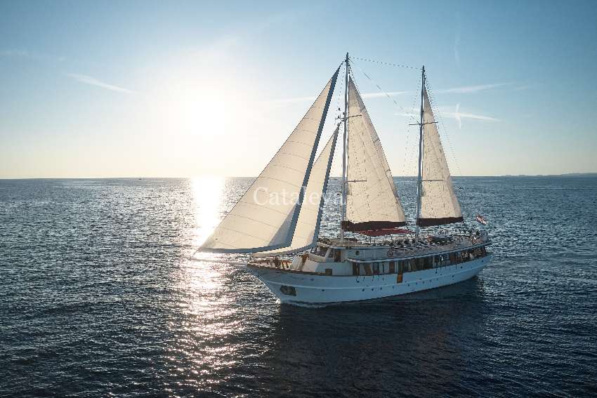 Gulet Cataleya