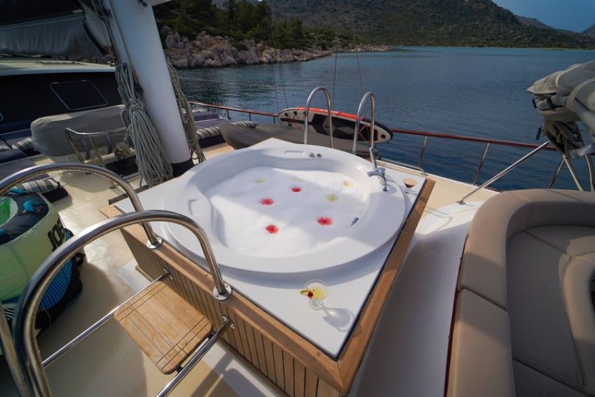 Gulet-Kaptan-Mehmet-Bugra-09