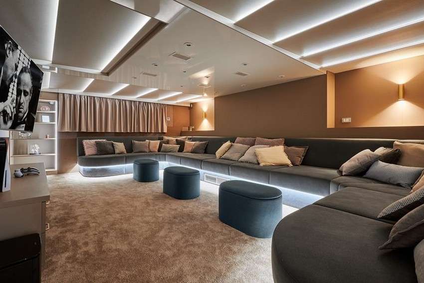 Motor Cruiser Lupus Mare