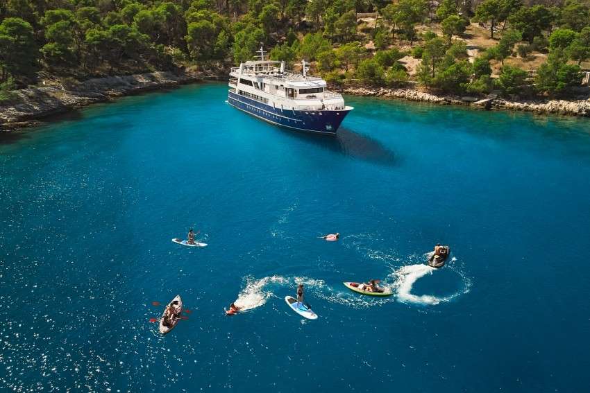 Motor Cruiser Lupus Mare